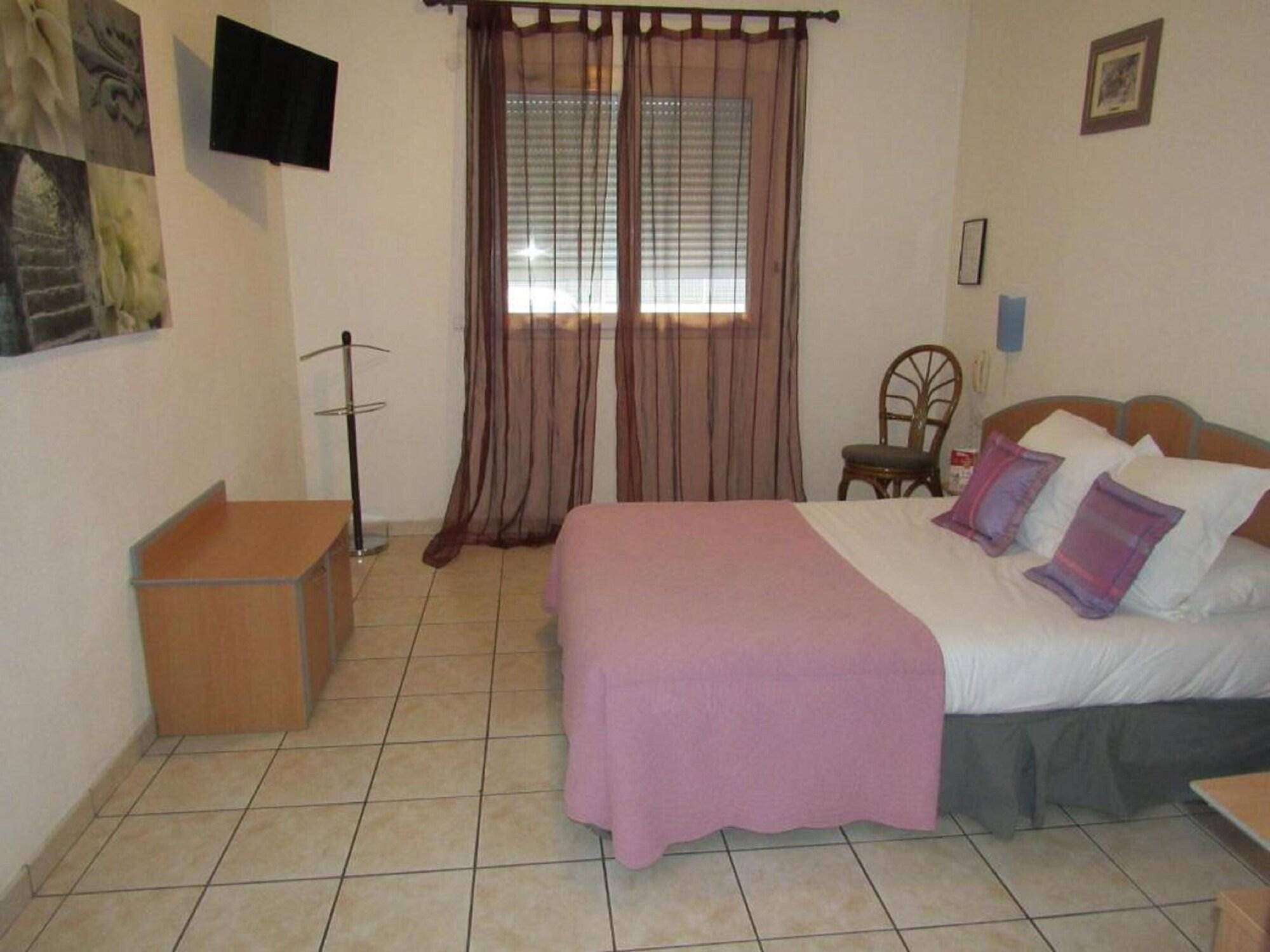 ชัวร์ โฮเทล บาย เบสต์ เวสเทิร์น เบซิเยร์ เลอ โมเนสตี Hotel Boujan-sur-Libron ภายนอก รูปภาพ