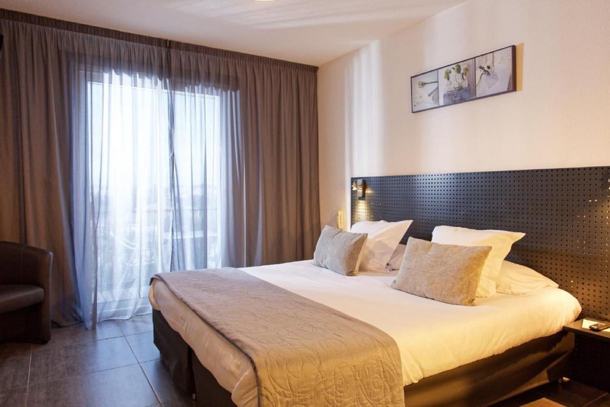ชัวร์ โฮเทล บาย เบสต์ เวสเทิร์น เบซิเยร์ เลอ โมเนสตี Hotel Boujan-sur-Libron ภายนอก รูปภาพ